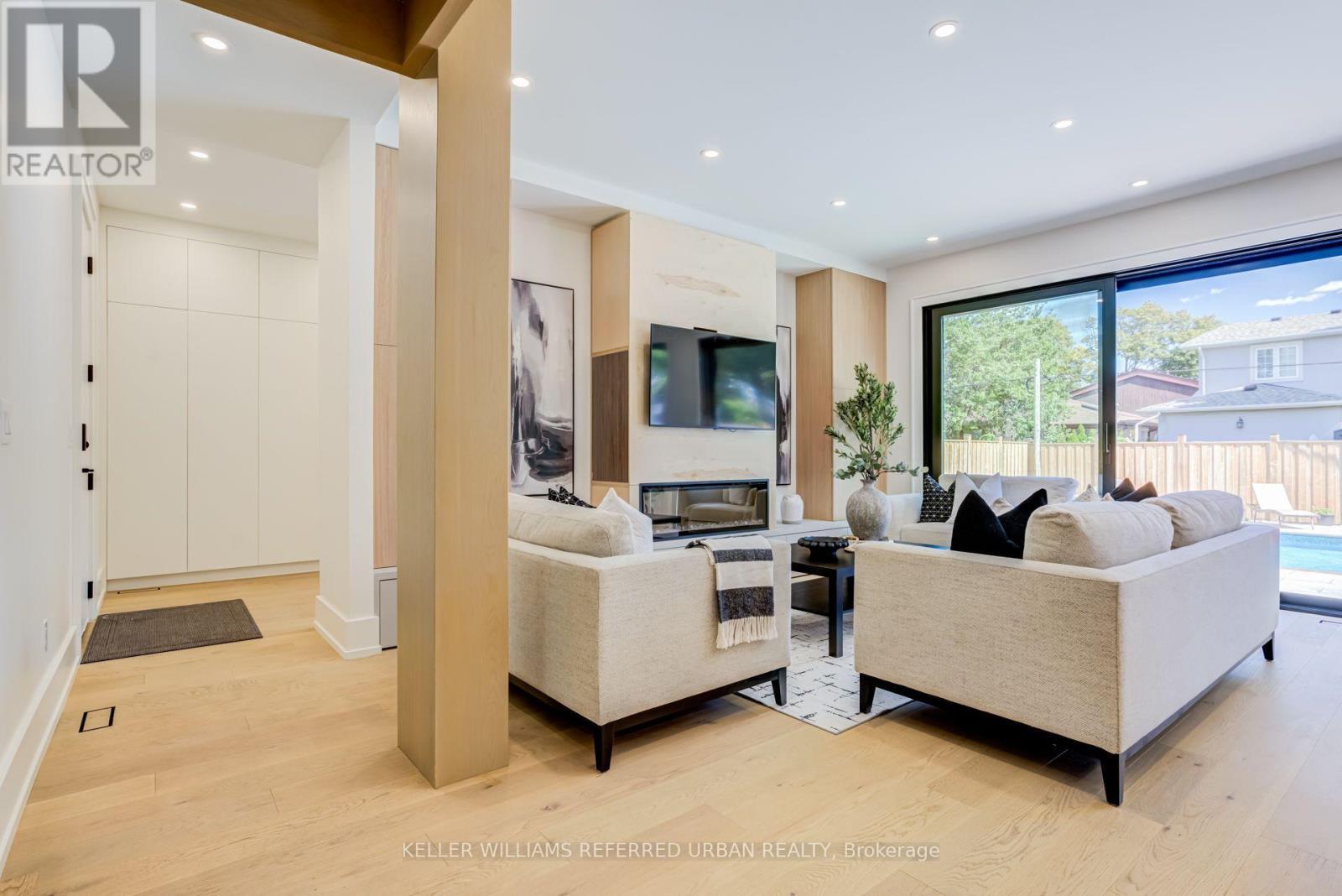 5 Bradbury Crescent, Toronto, ON
