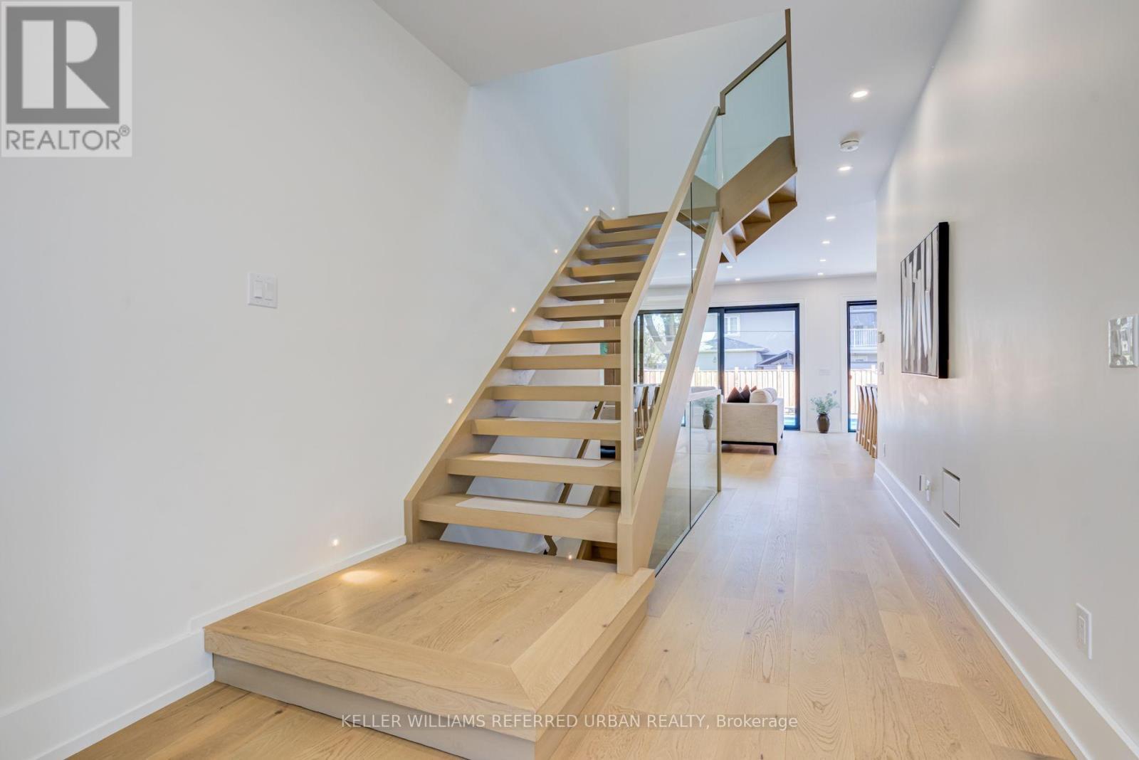 5 Bradbury Crescent, Toronto, ON