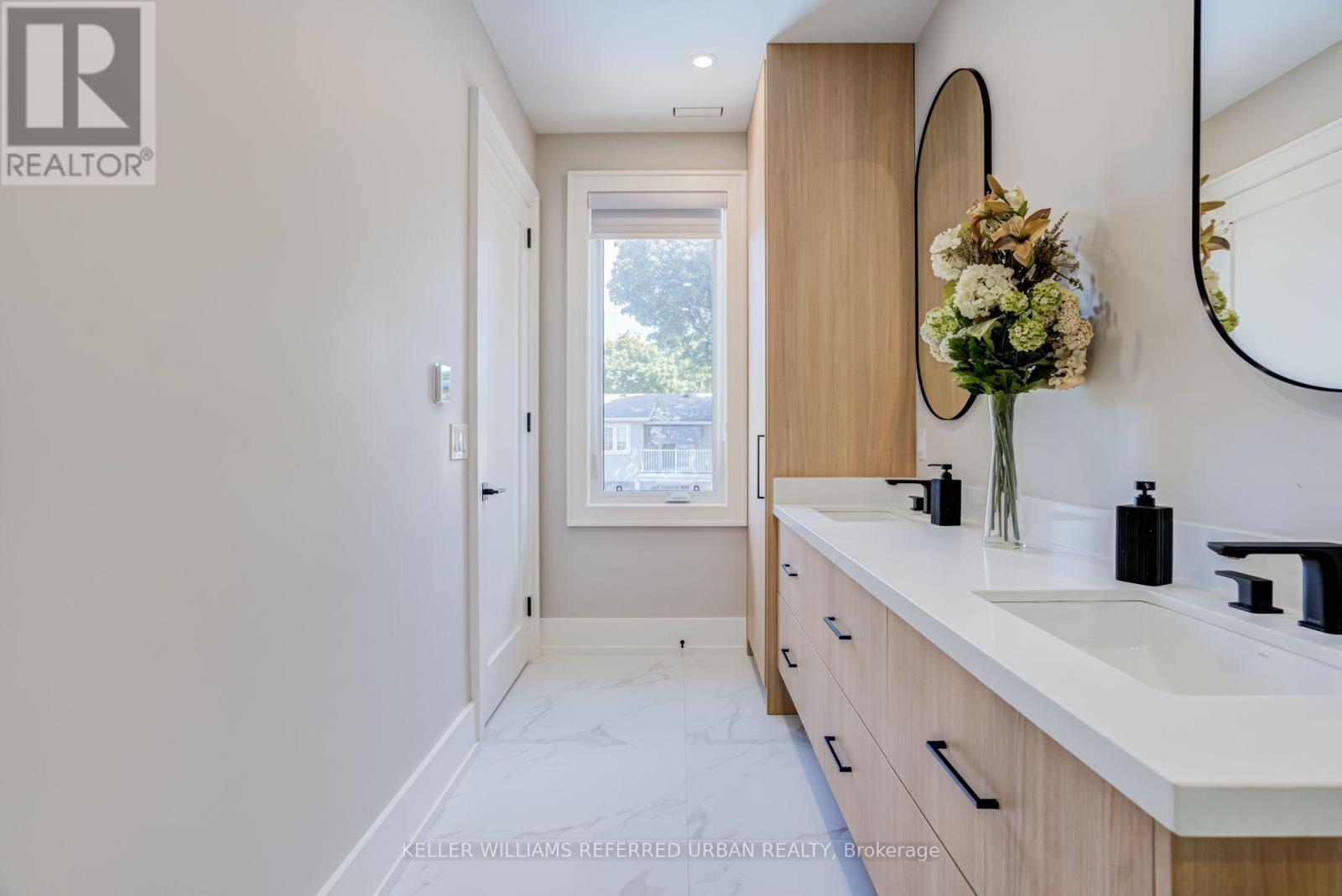 5 Bradbury Crescent, Toronto, ON