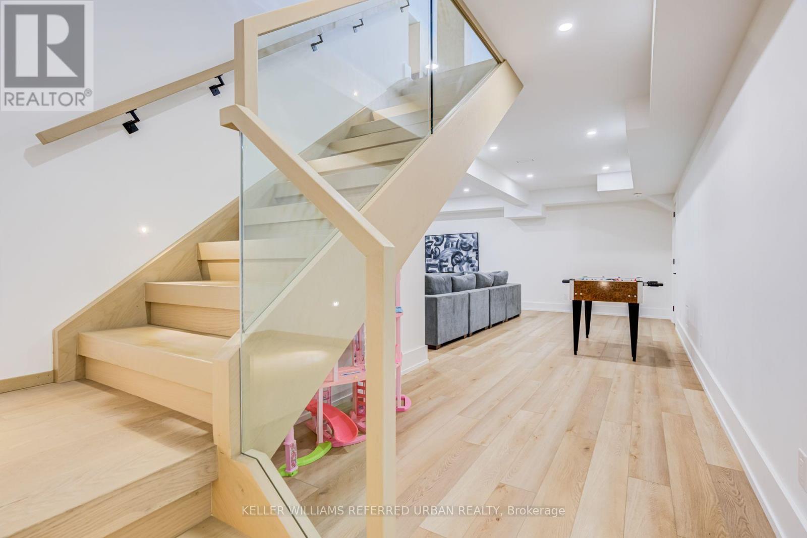 5 Bradbury Crescent, Toronto, ON