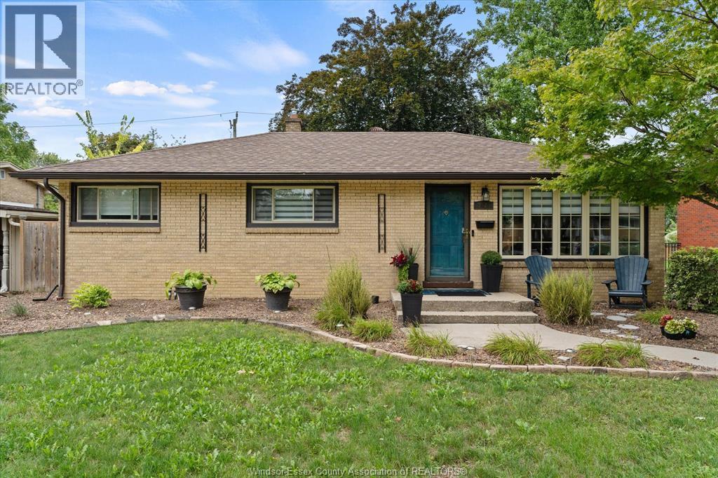 3425 Roxborough Boulevard, Windsor, ON