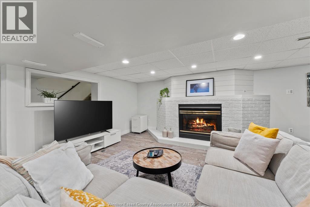 3425 Roxborough Boulevard, Windsor, ON