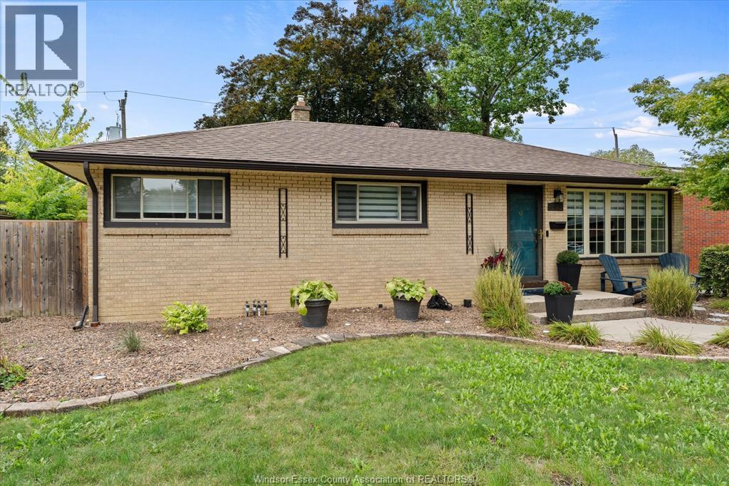 3425 Roxborough Boulevard, Windsor, ON