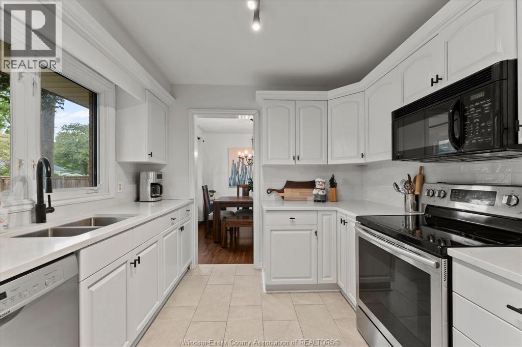 3425 Roxborough Boulevard, Windsor, ON