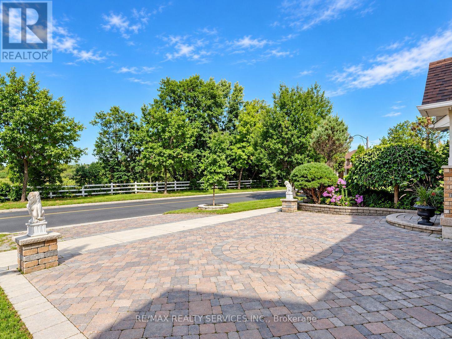 Ravine-facing home - 127 Russell Jarvis Drive, Markham, ON