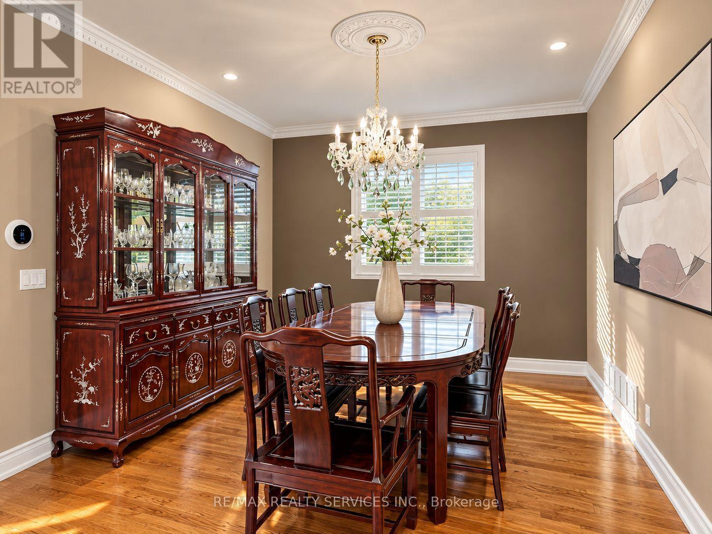 Large upgraded dining room area - 127 Russell Jarvis Drive, Markham, ON