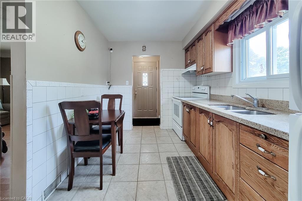 137 East 16Th Street, Hamilton, ON