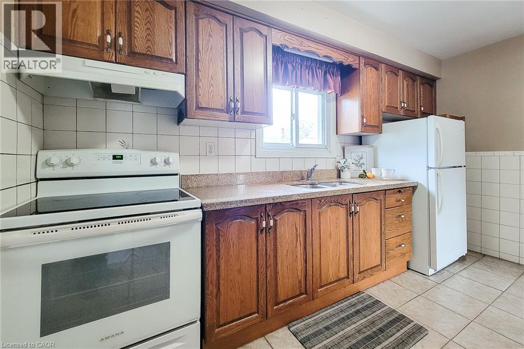 137 East 16Th Street, Hamilton, ON