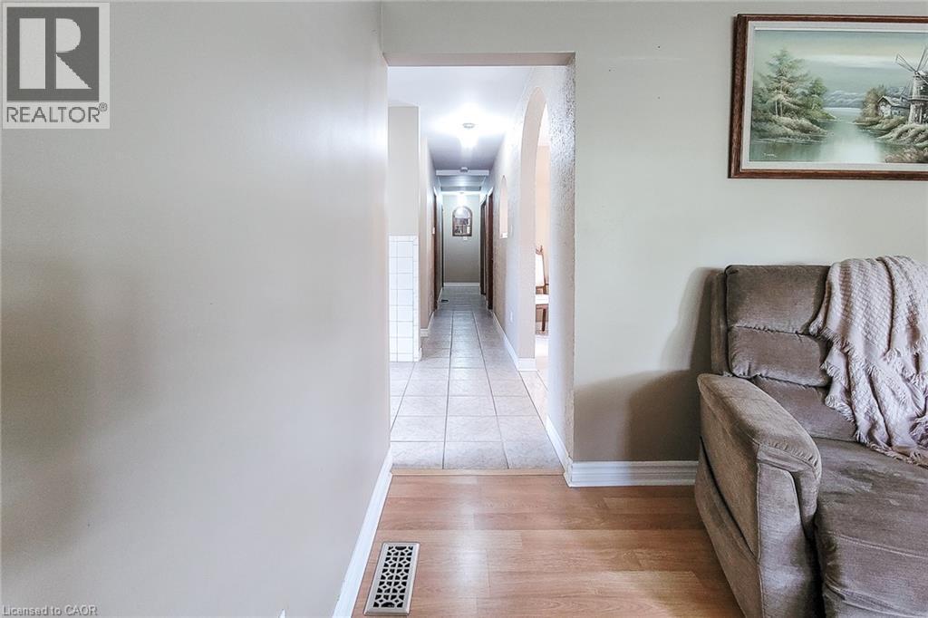 137 East 16Th Street, Hamilton, ON