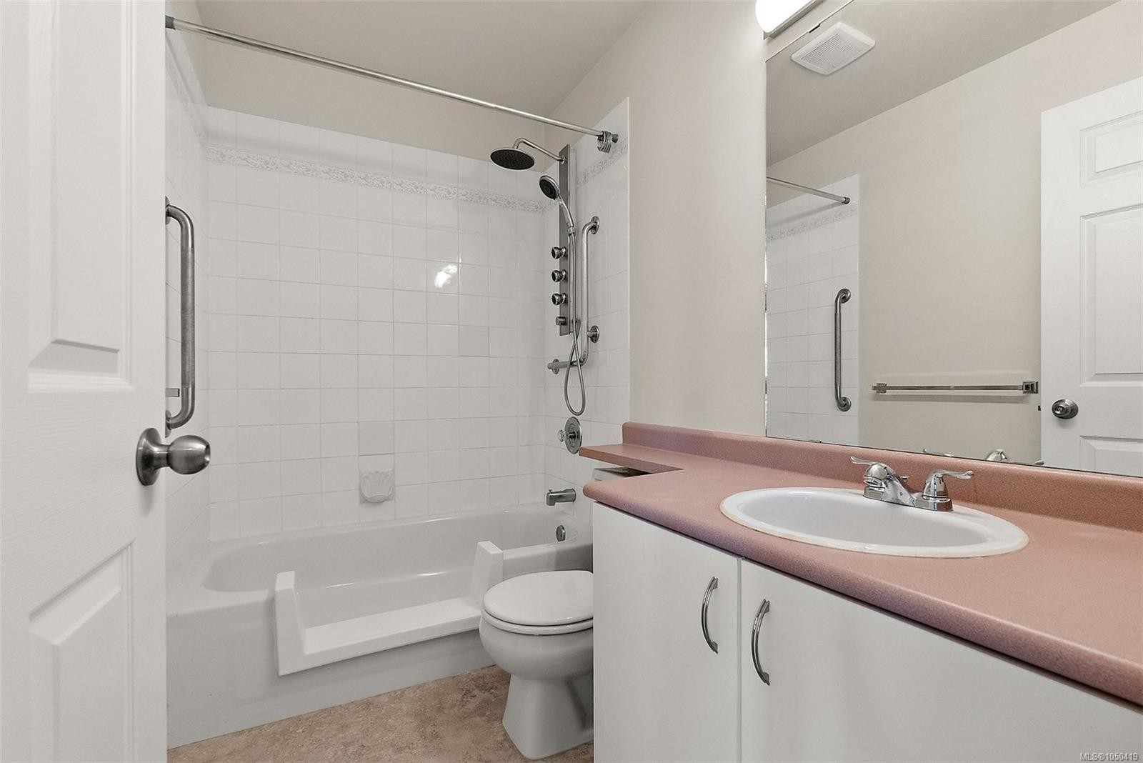 #312-3008 Washington Ave, Victoria, BC