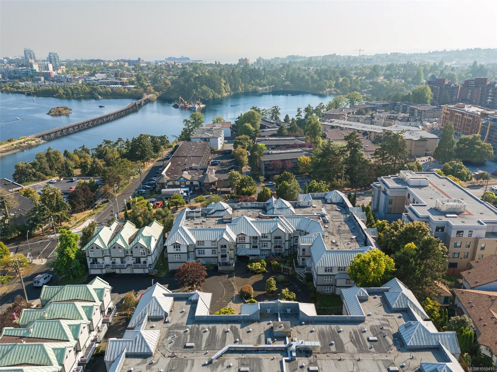 #312-3008 Washington Ave, Victoria, BC
