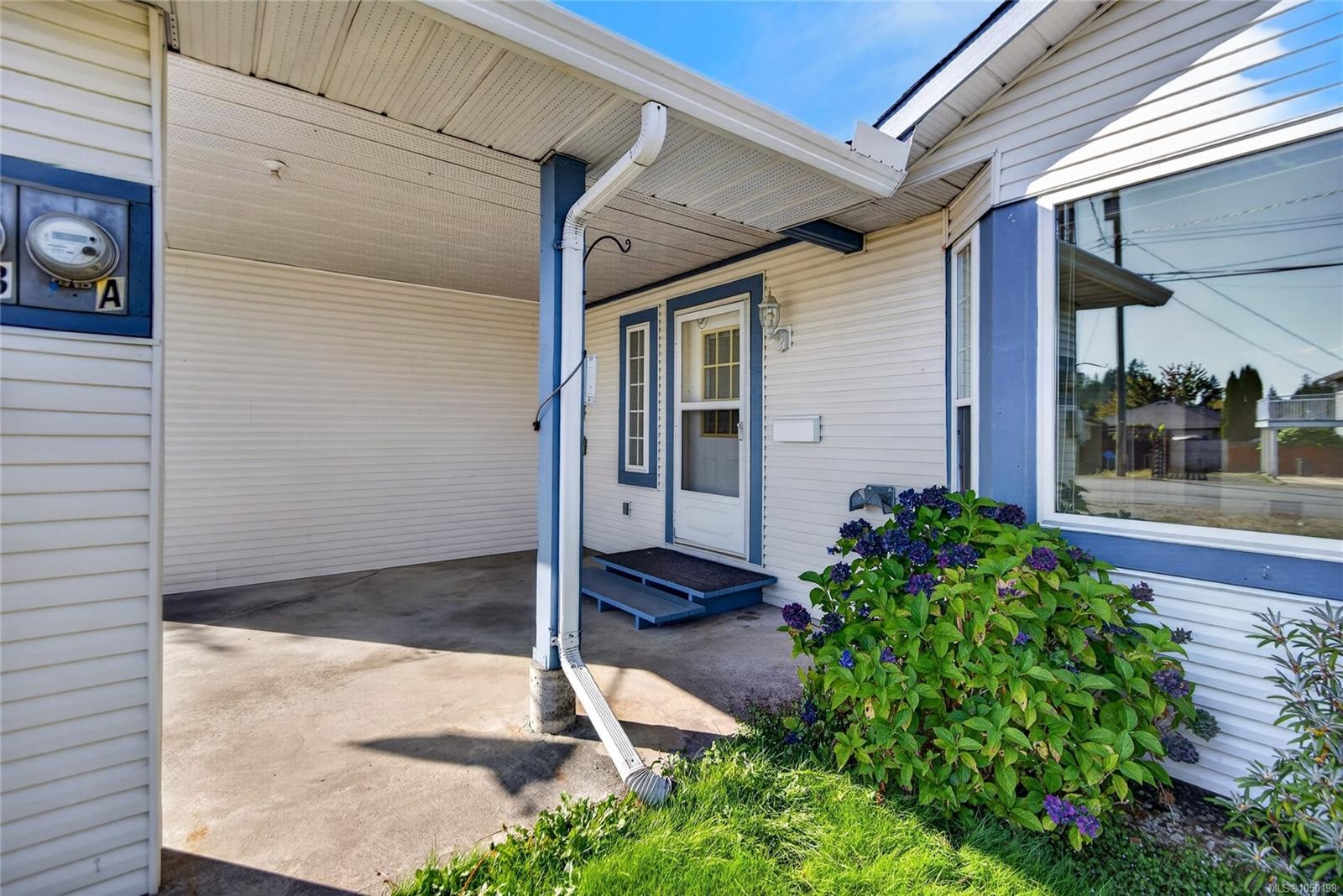 #A-3319 Seventh St, Cumberland, BC