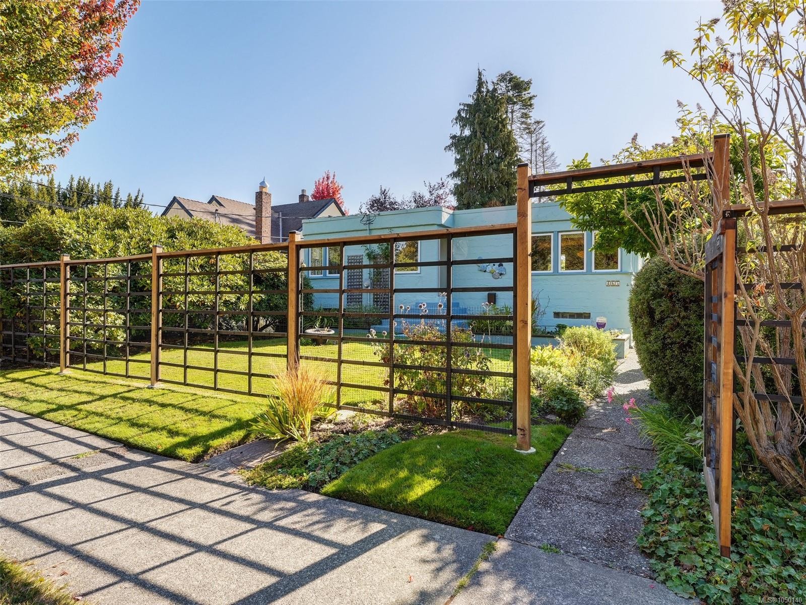 865 Bank St, Victoria, BC