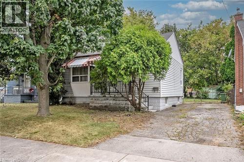 129 SELKIRK Avenue  Hamilton, ON L8H 5M1