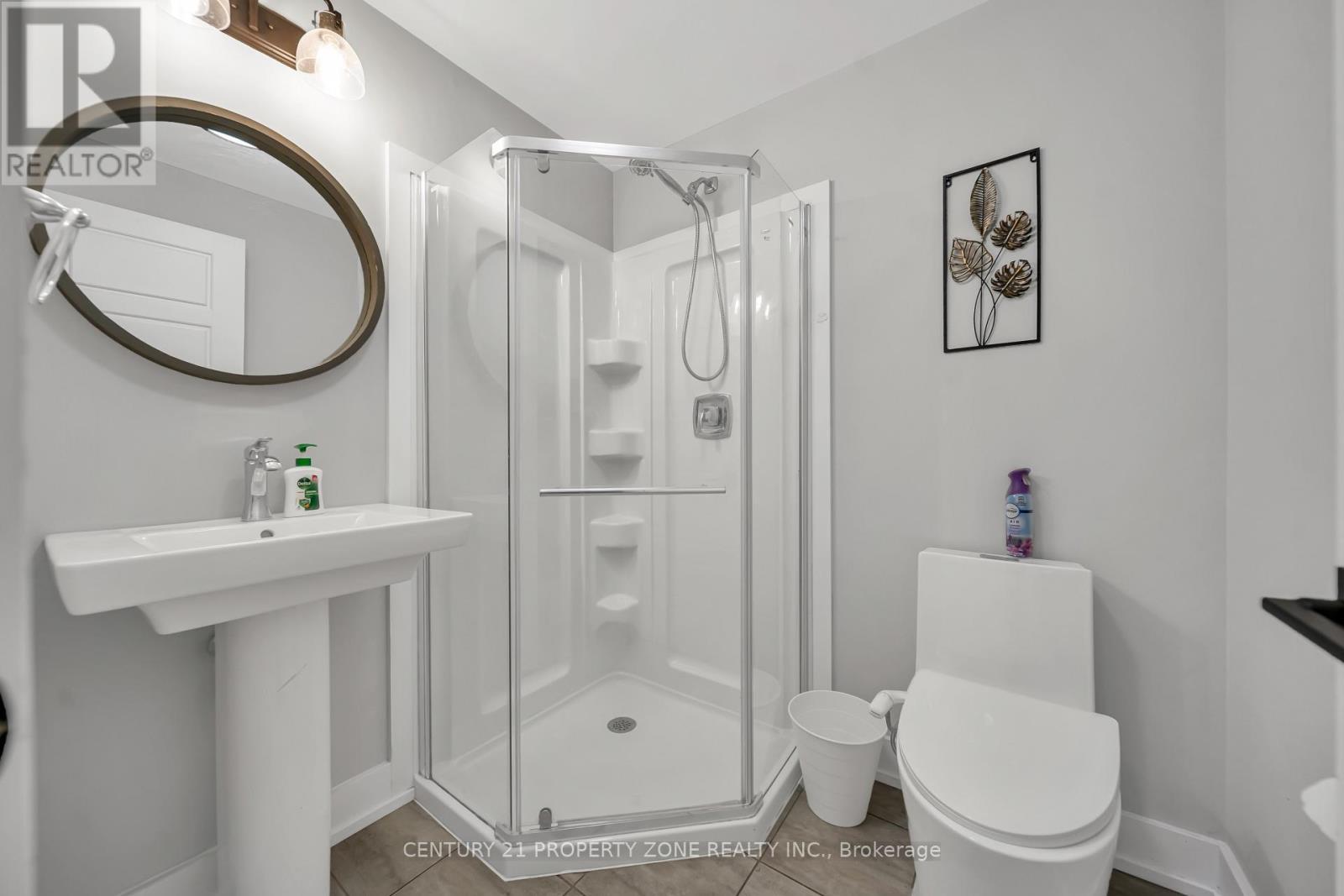 Full Bath on Main Floor - 187 Forest Creek Drive, Kitchener, ON