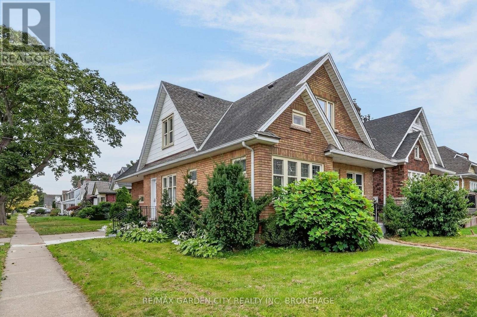 74 Wiley Street, St. Catharines (Downtown), ON