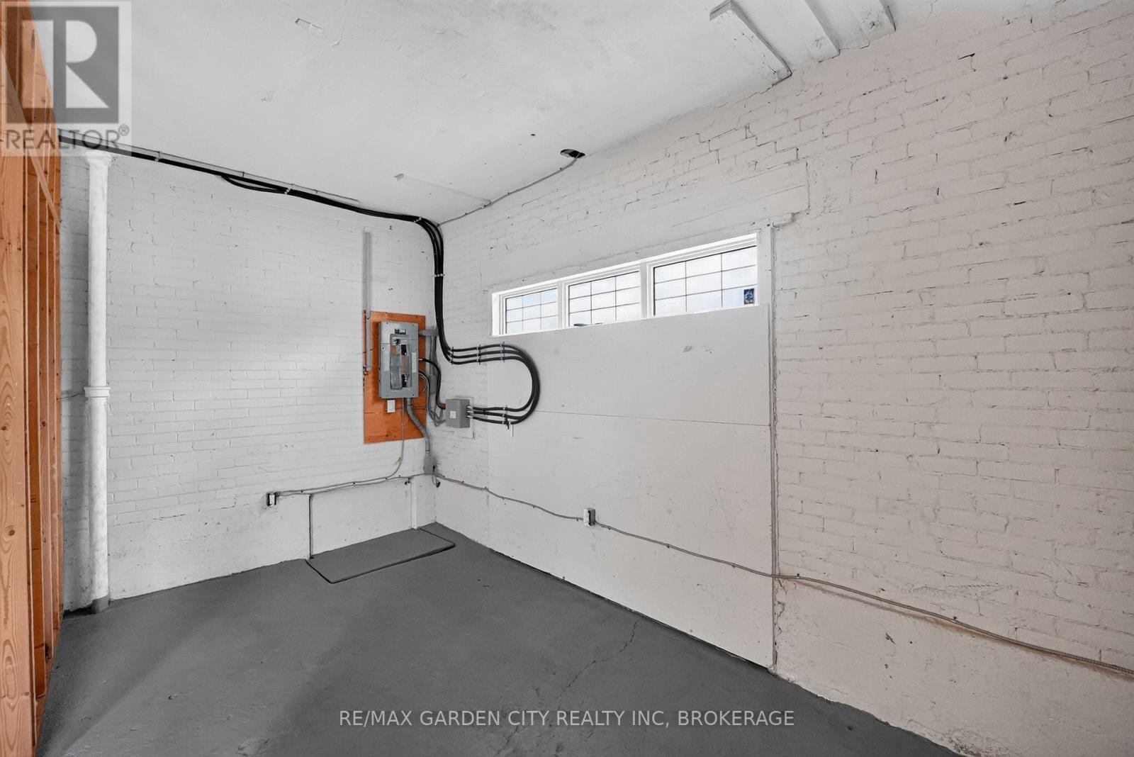 74 Wiley Street, St. Catharines (Downtown), ON