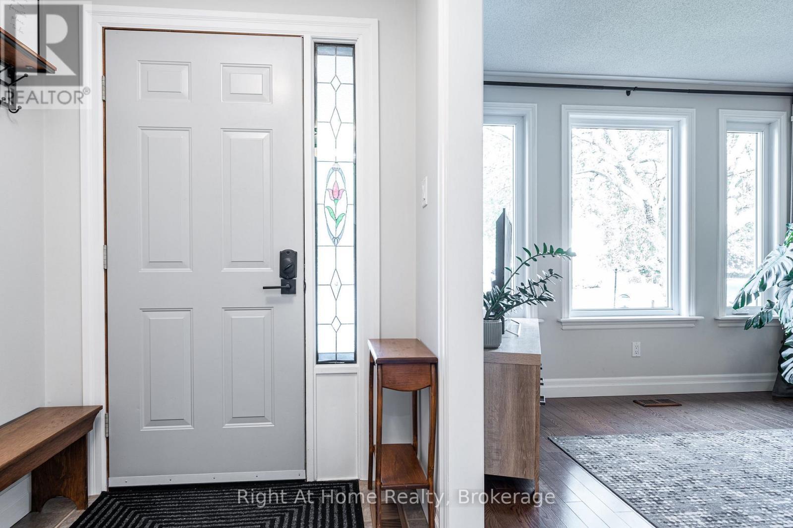 117 Pleasant Drive, Stratford, ON