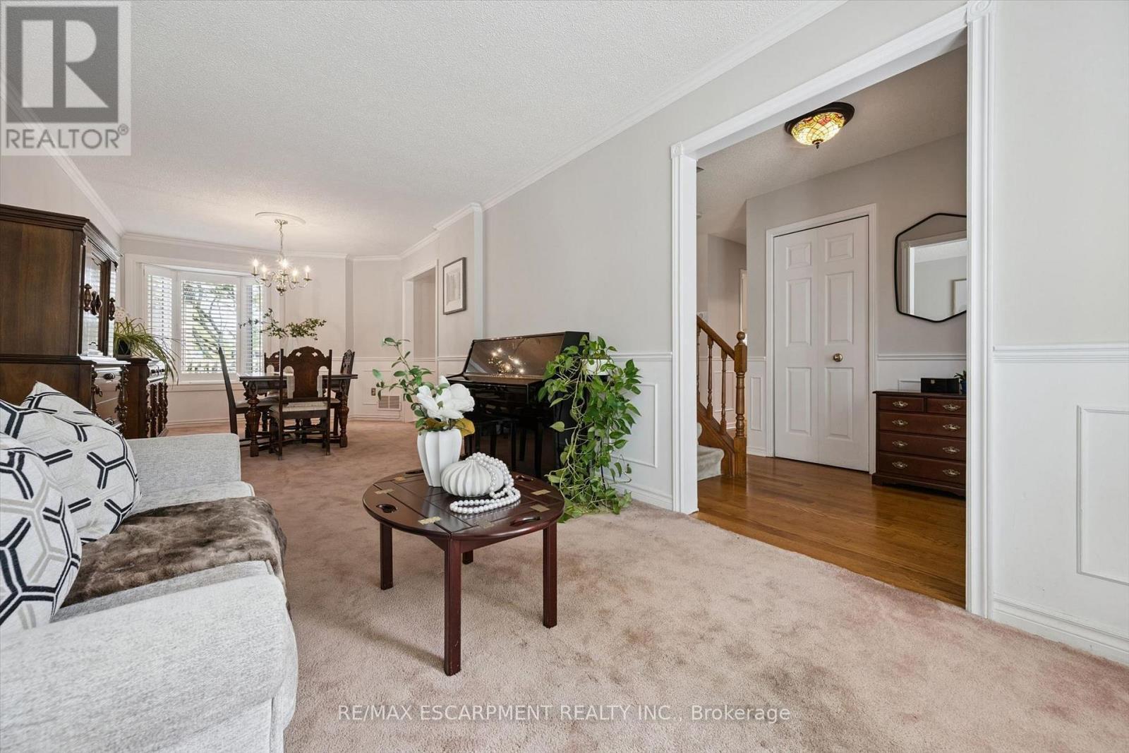 2203 Robin Drive, Mississauga, ON