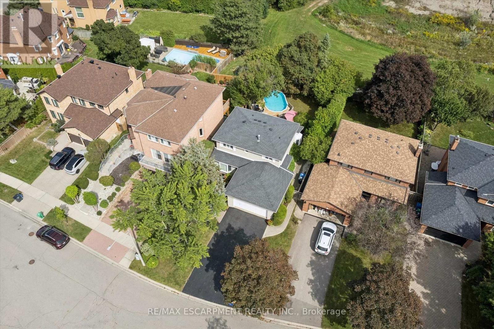 2203 Robin Drive, Mississauga, ON