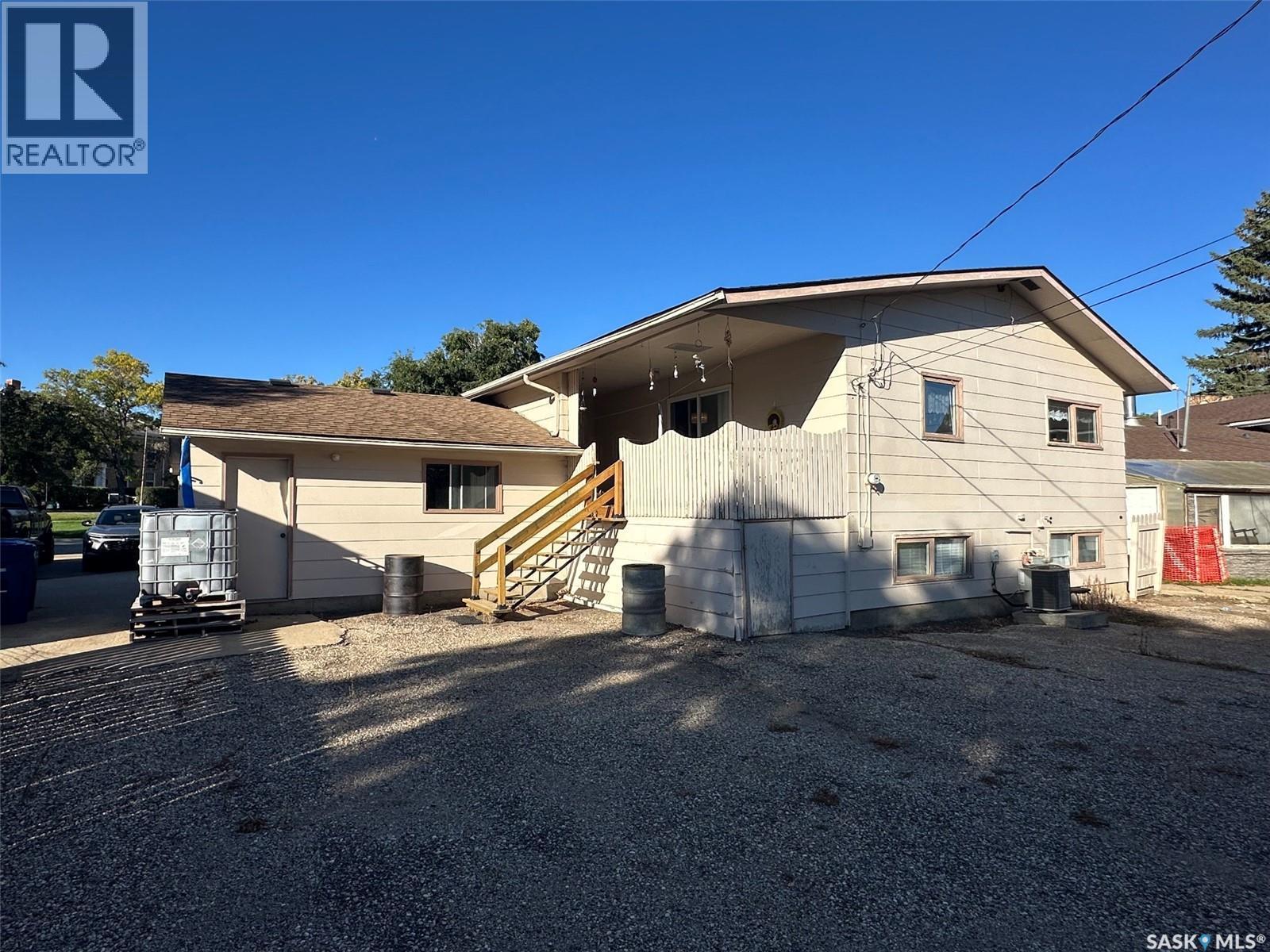 105 Empire Road, Assiniboia, SK