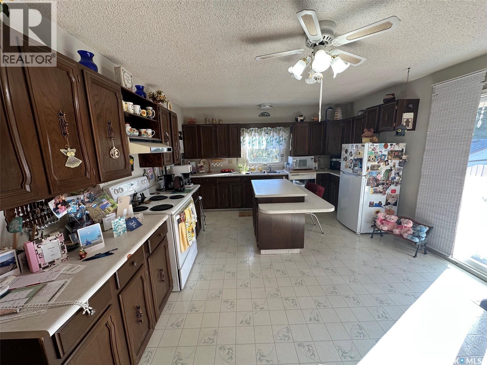 105 Empire Road, Assiniboia, SK