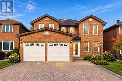 21 STRAWBERRY HILLS DRIVE Toronto, ON M1V 3X9