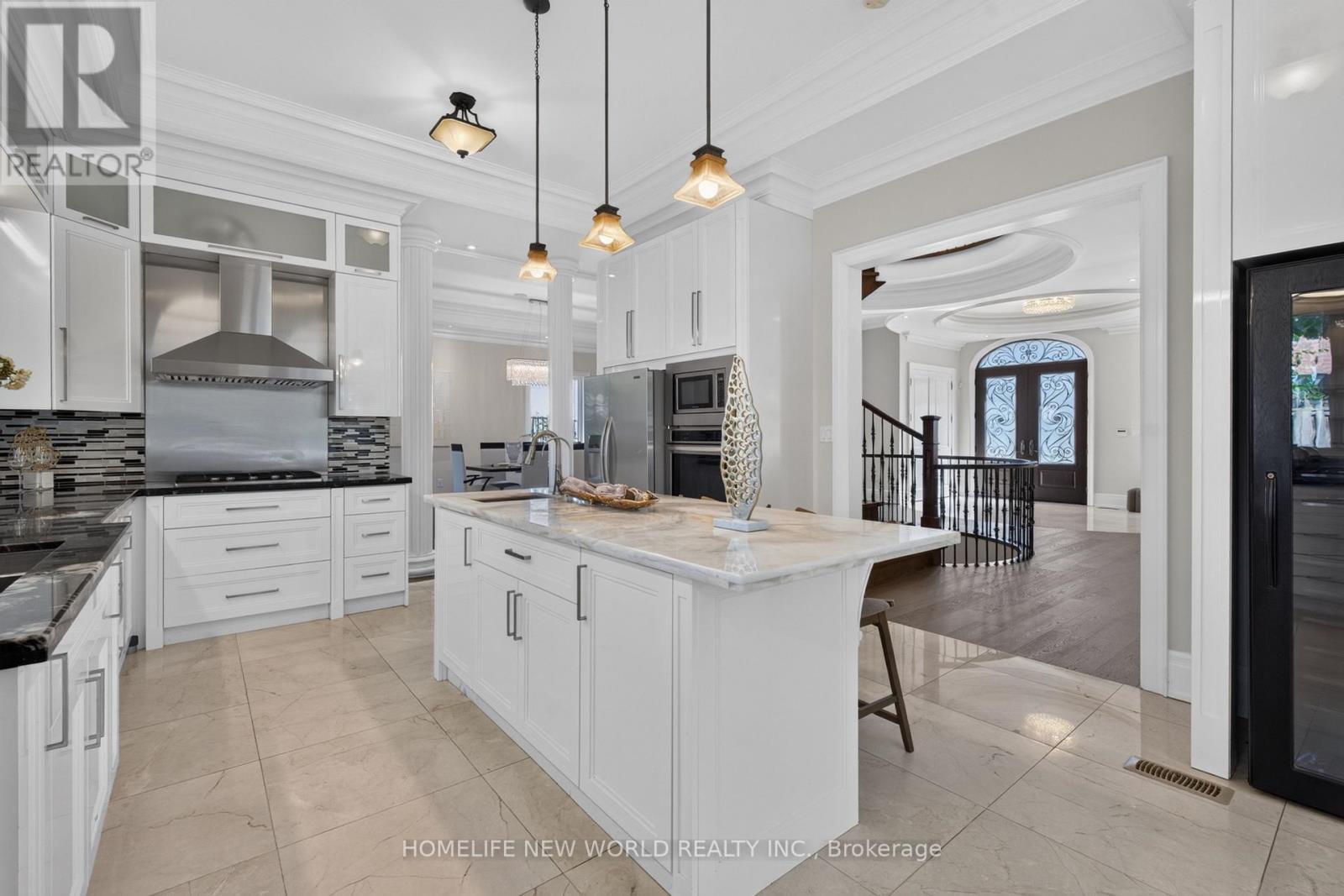 128 Garden Avenue, Richmond Hill, ON