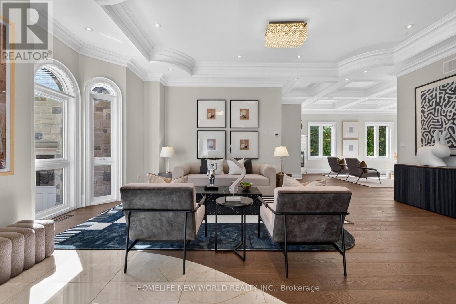 128 Garden Avenue, Richmond Hill, ON