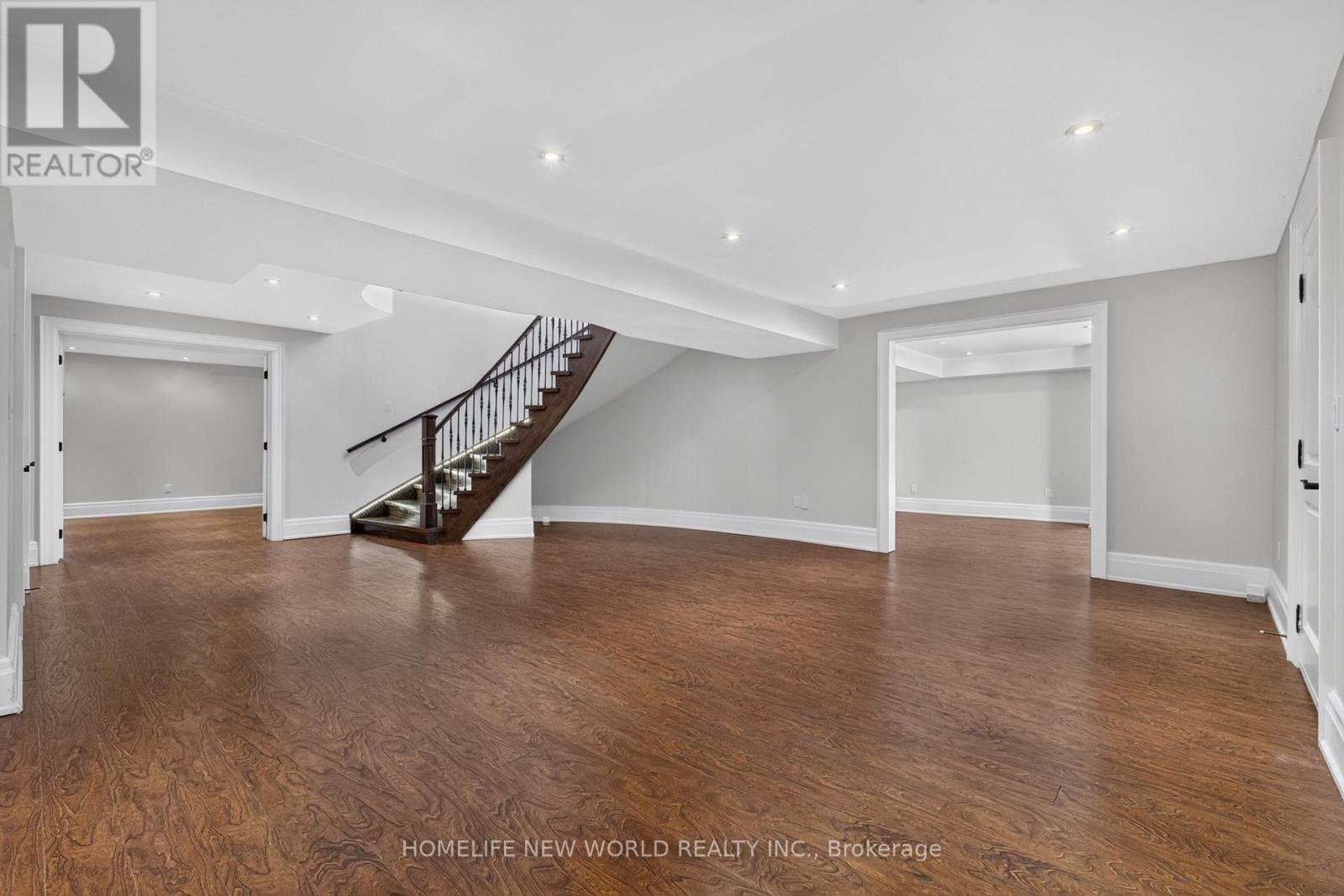 128 Garden Avenue, Richmond Hill, ON