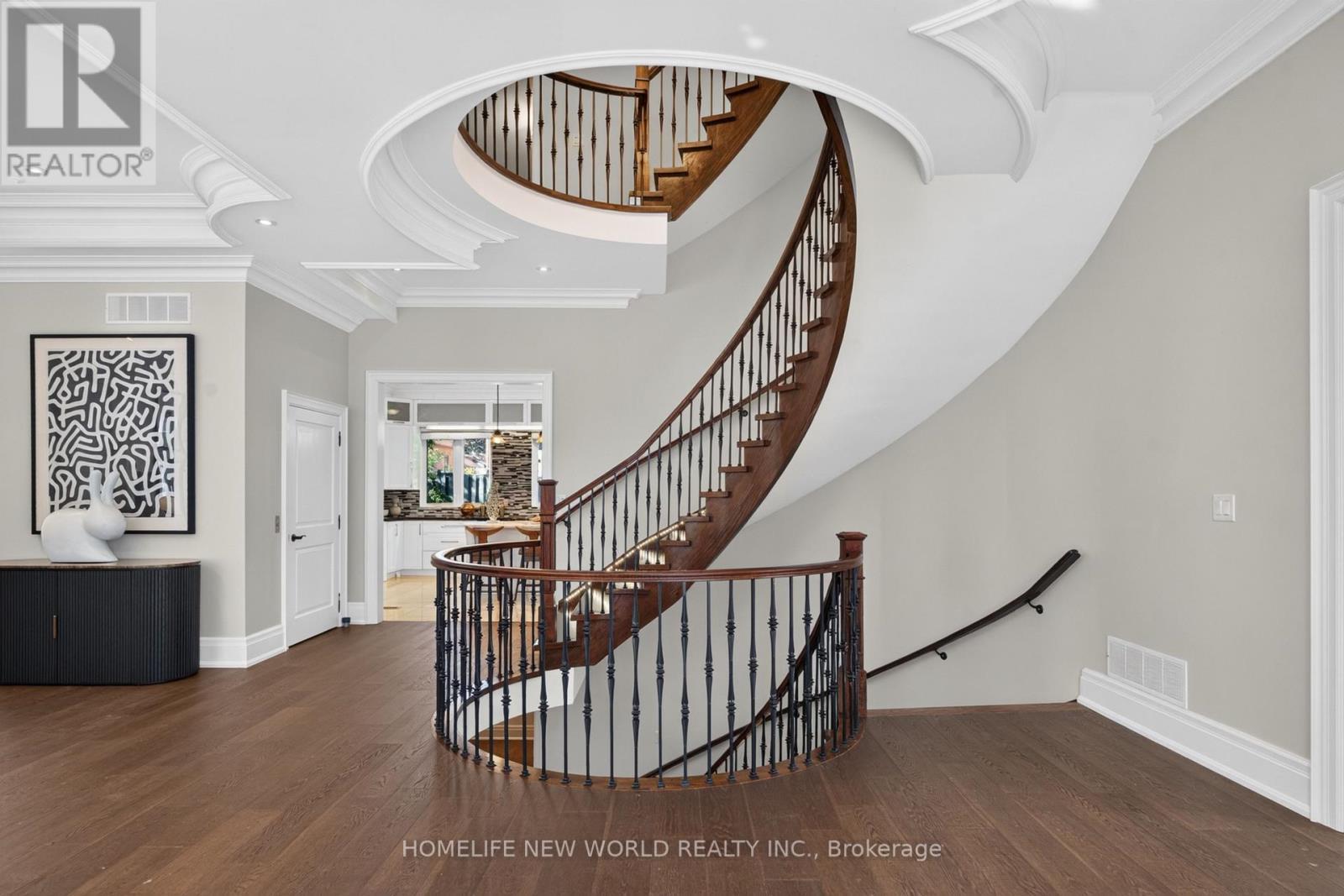 128 Garden Avenue, Richmond Hill, ON