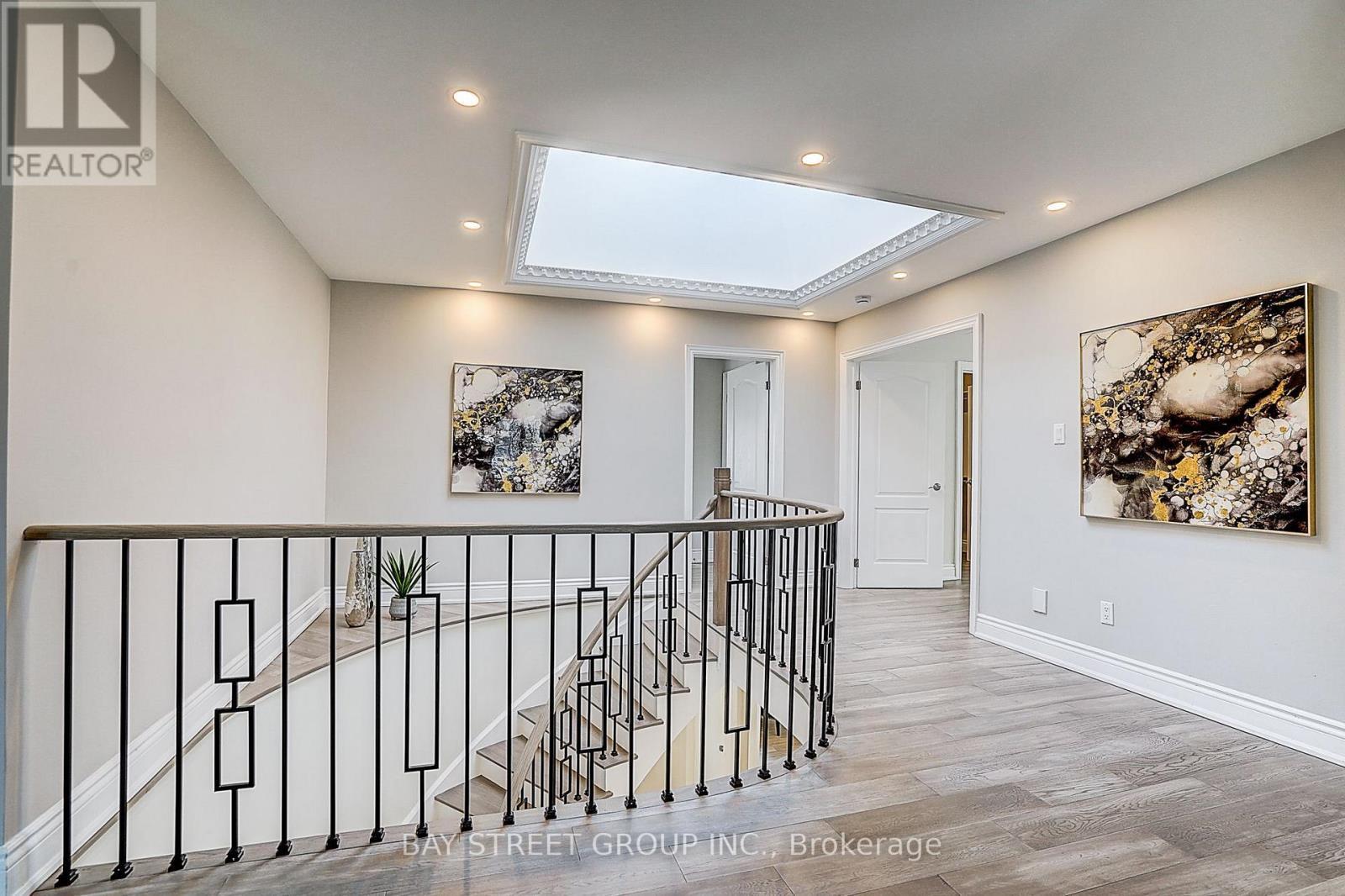 411 Weldrick Road E, Richmond Hill, ON