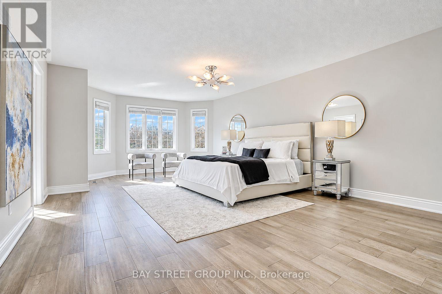 411 Weldrick Road E, Richmond Hill, ON
