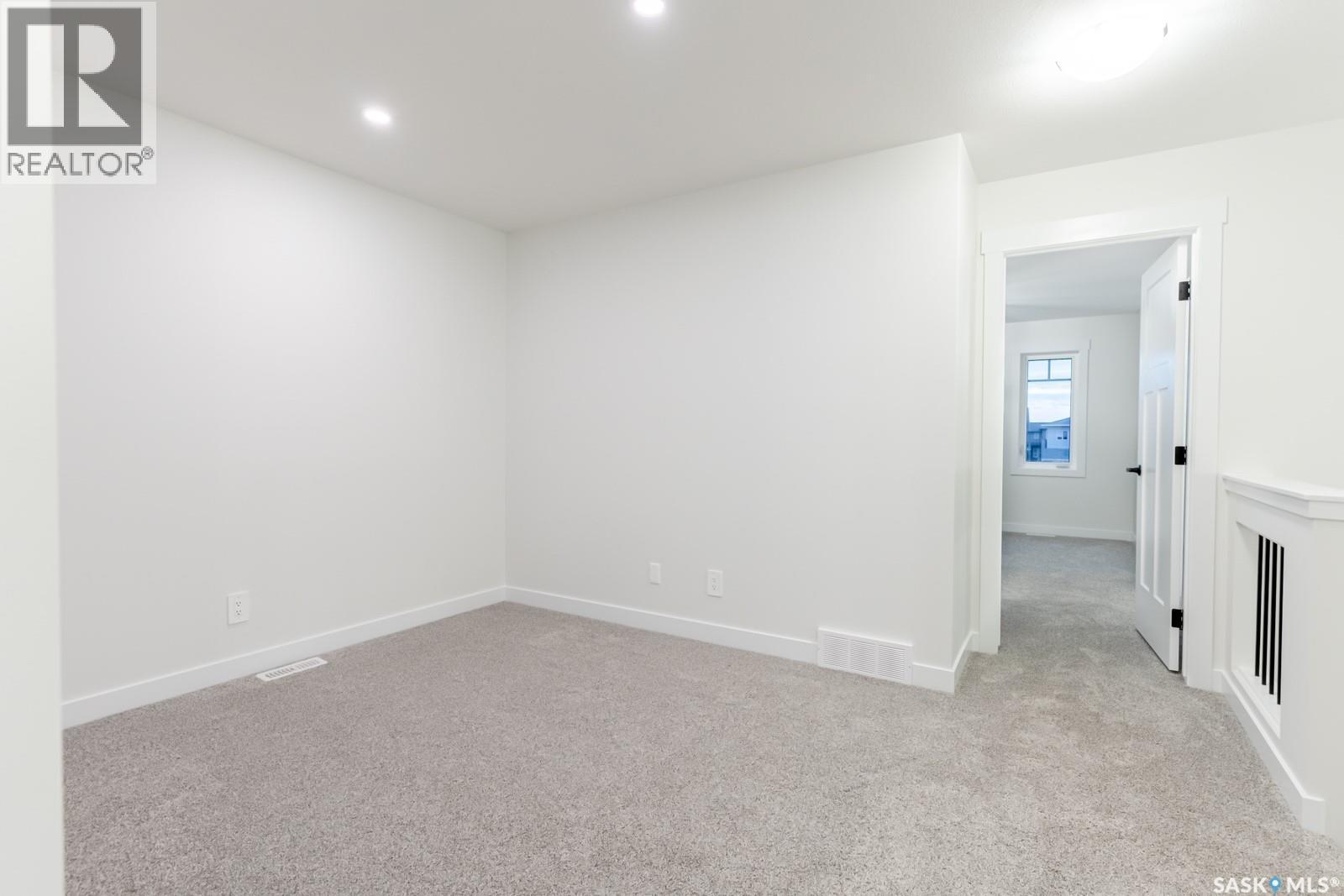 275 Doran Way, Saskatoon, SK