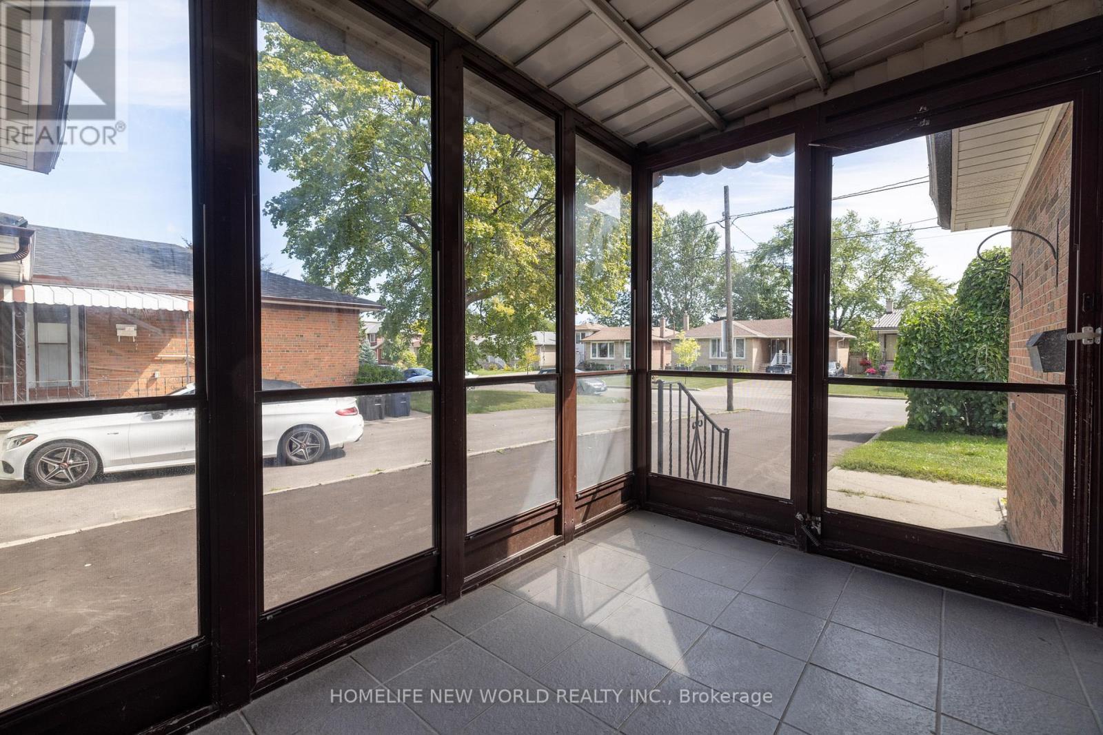 192 Combe Avenue, Toronto, ON