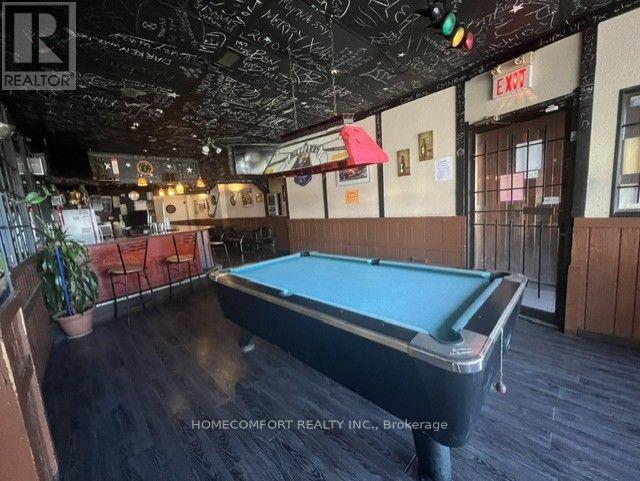 2662 Danforth Avenue, Toronto, ON