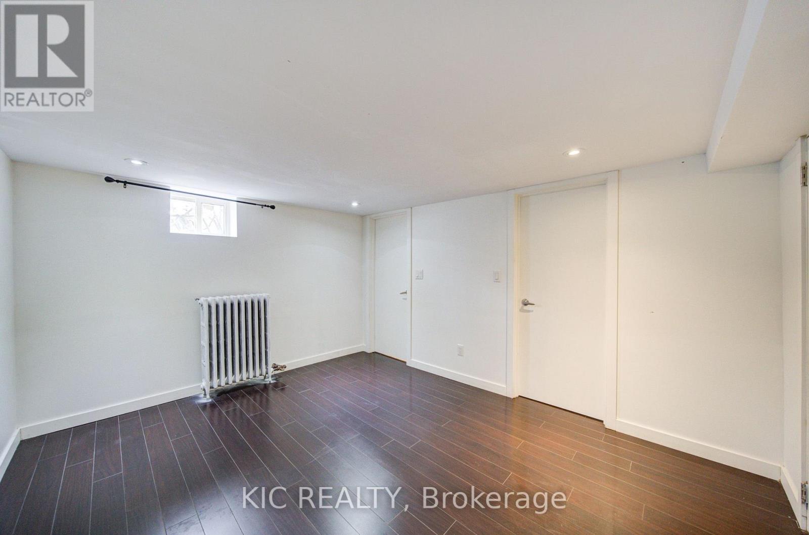 35 Montcalm Avenue Nw, Toronto, ON