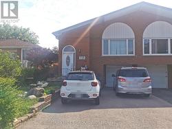 119 SHAWNEE CIRCLE Toronto, ON M2H 2X9