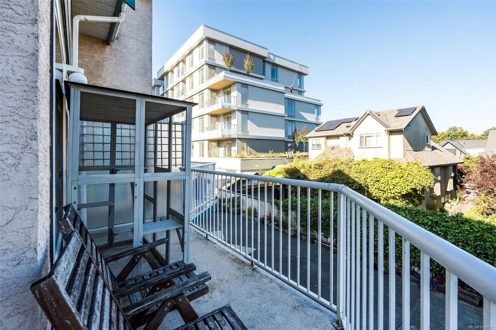 #2-20 Menzies St, Victoria, BC