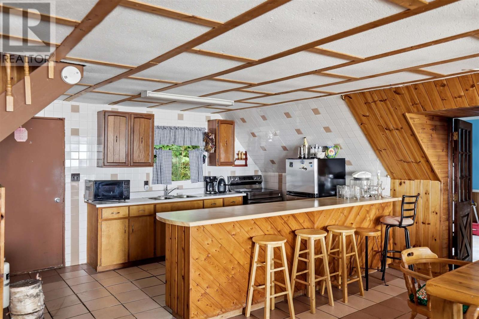 156 Kelly Creek Rd, Goulais River, ON