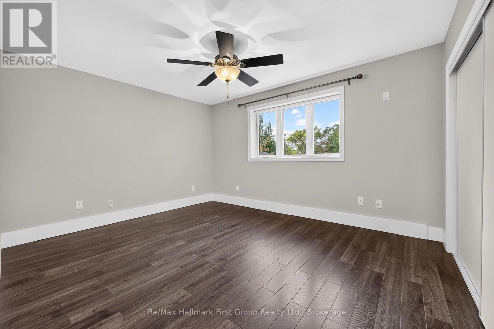 10 Lincoln Street, Ajax (Central West), ON