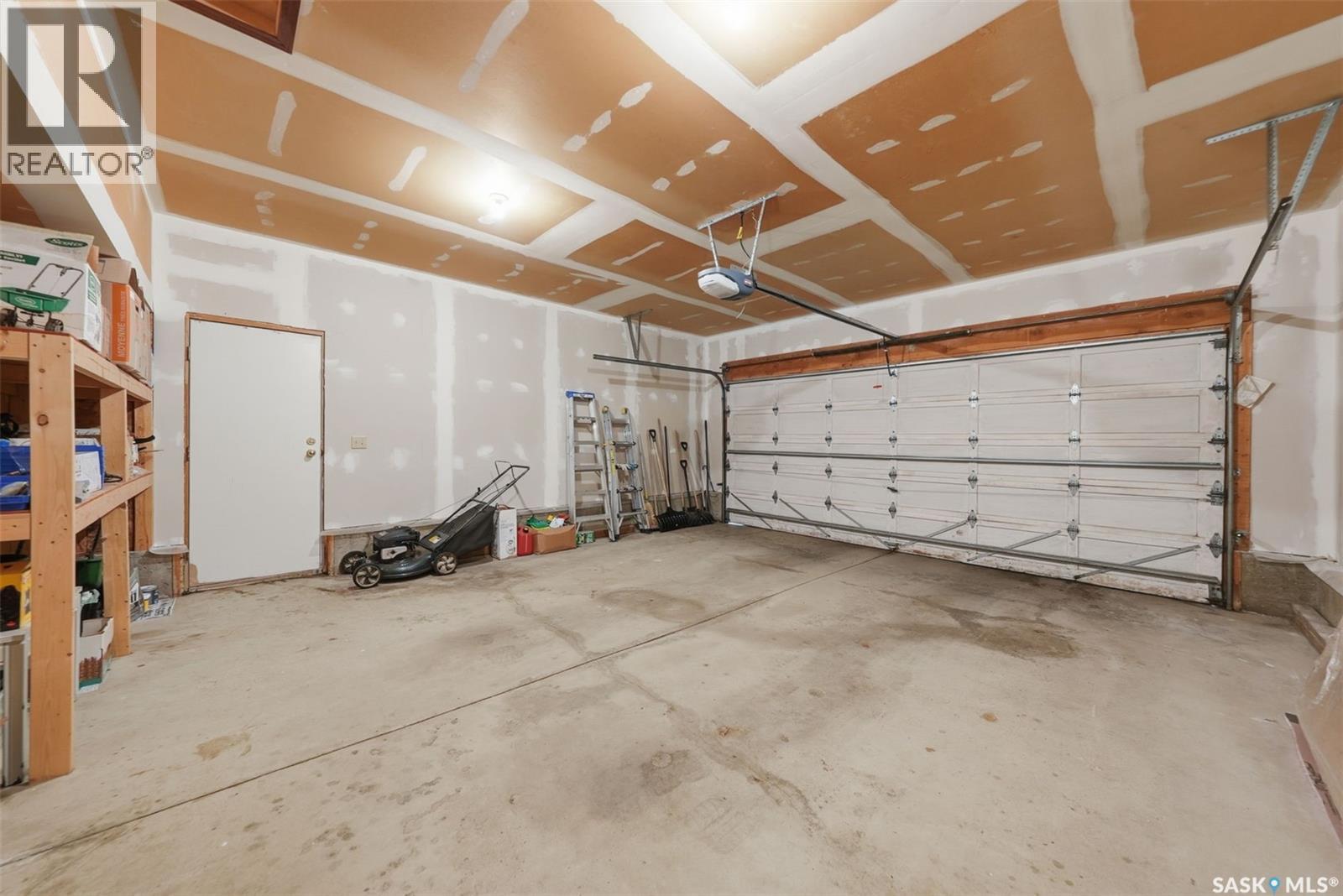427 Bronson Crescent, Saskatoon, SK