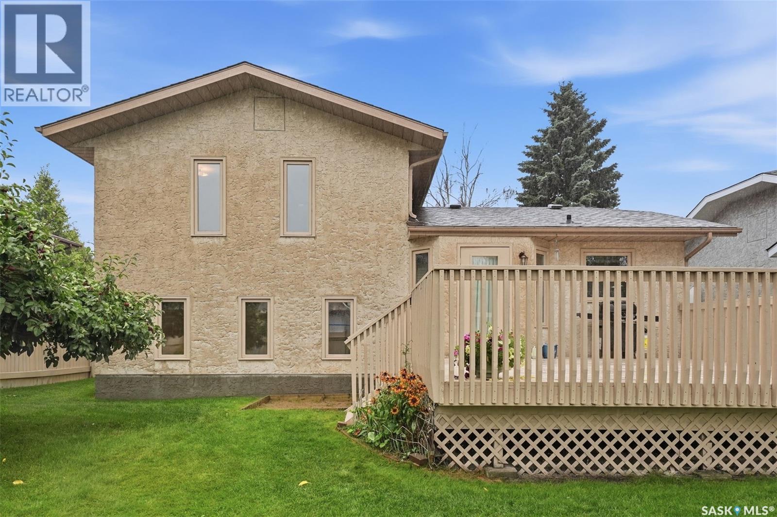 427 Bronson Crescent, Saskatoon, SK