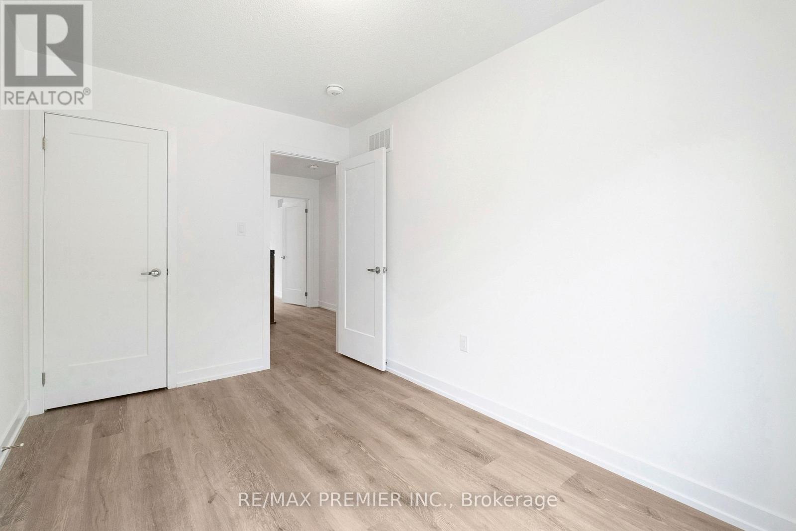 29 Lyall Stokes Circle, East Gwillimbury, ON