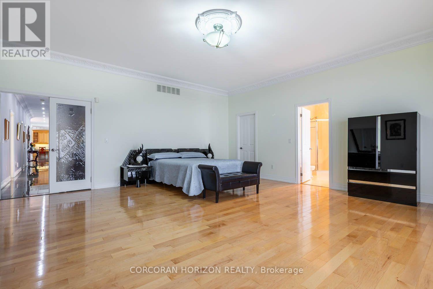 16 Rosegarden Drive, Brampton, ON