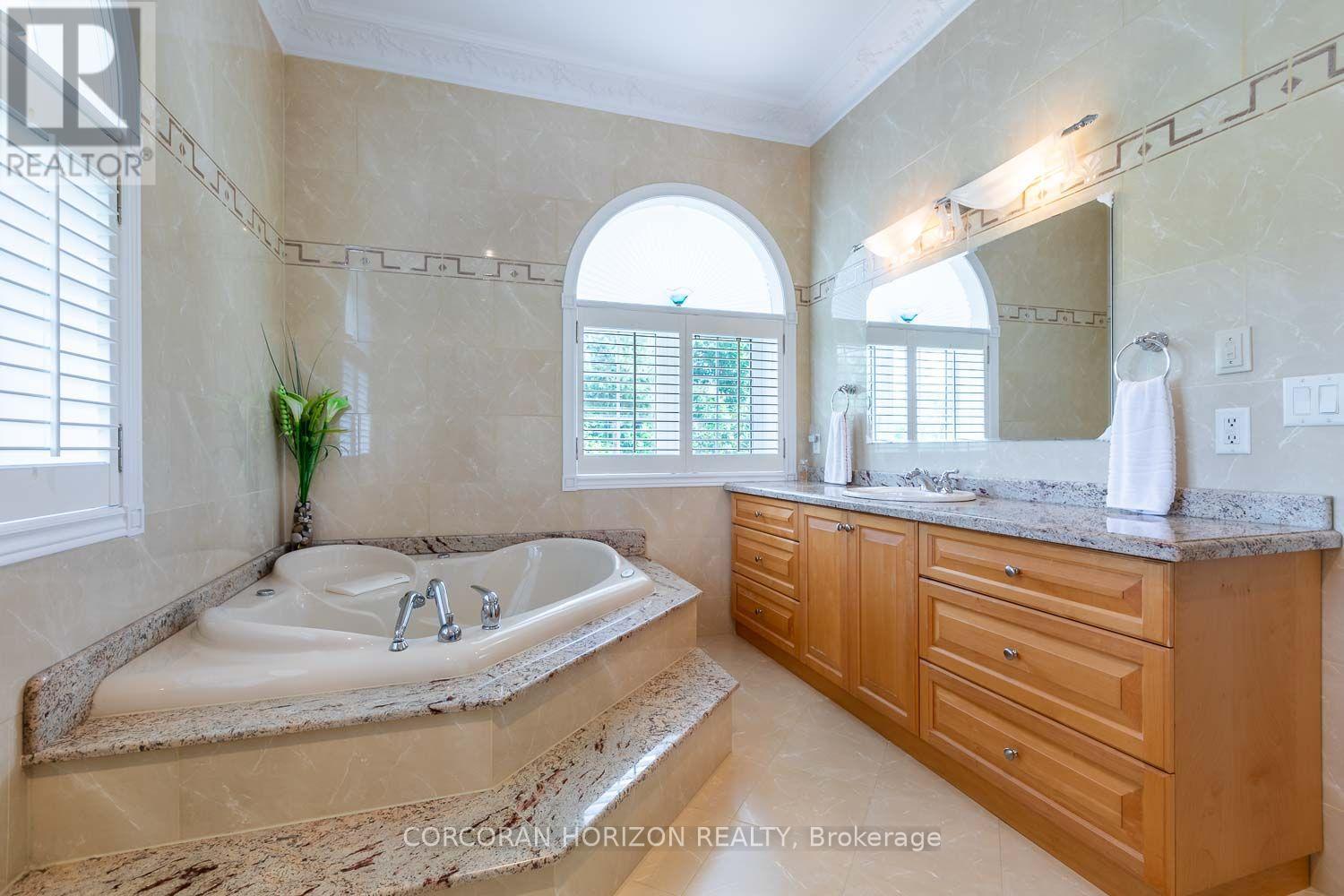 16 Rosegarden Drive, Brampton, ON