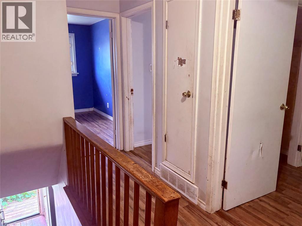 825 Elizabeth Avenue, Sarnia, ON
