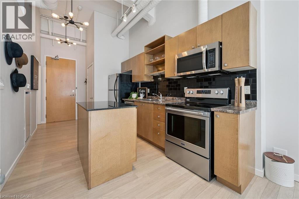 Built In Microwave - 410 King Street W Unit# 112, Kitchener, ON