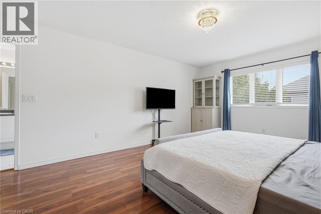 Spacious Primary Bedroom Retreat - 4828 Verdi Street, Burlington, ON