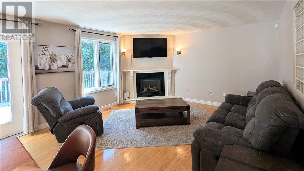 4022 Classic Parkway, Hanmer, ON
